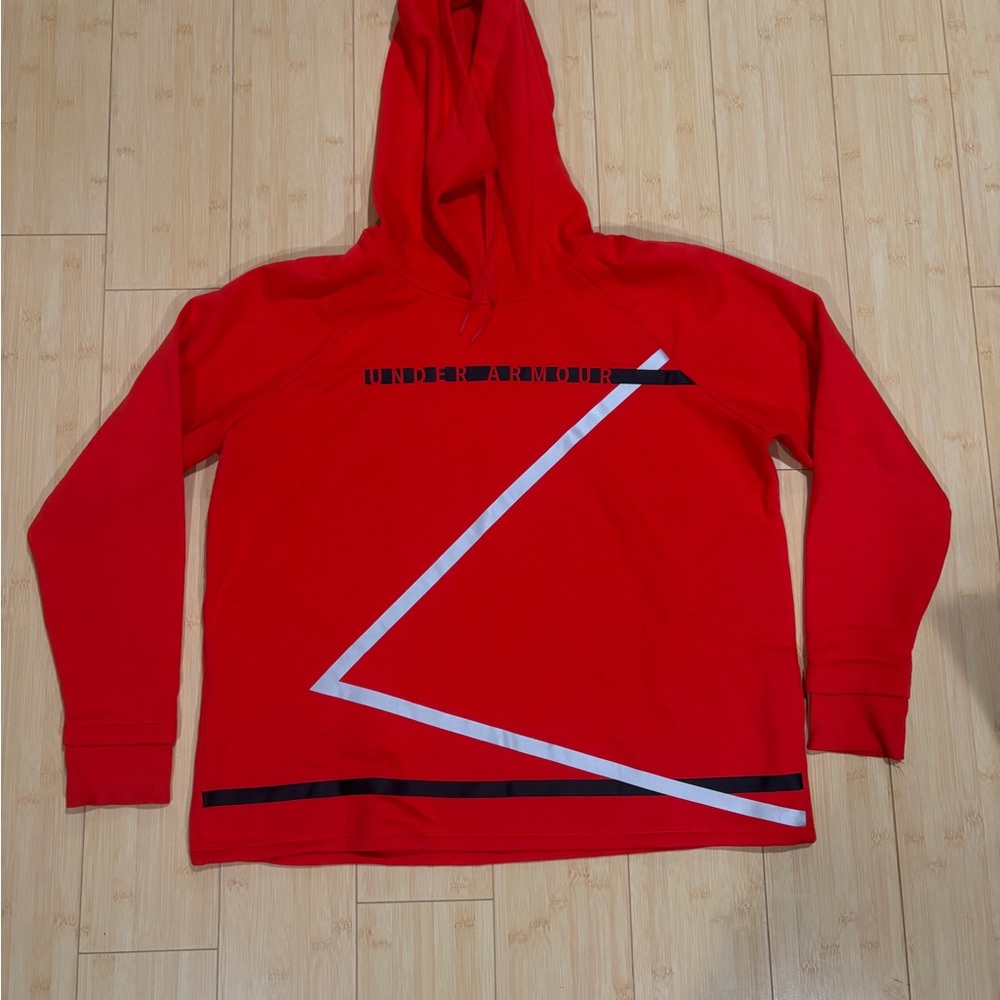 Under Armour Woman’s Pullover